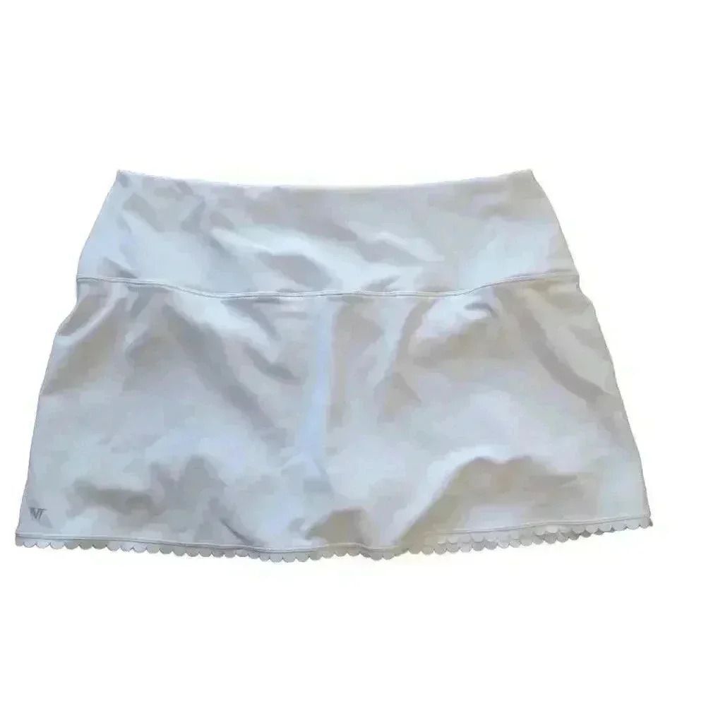 IVL Collective Women's White Nylon/Spandex Mini Scalloped Edge Tennis Skirt Skor